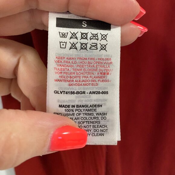 Gymshark Women's Studio Round Neck Sleeveless Plain Burgundy Top Size S‎ - Picture 9 of 9